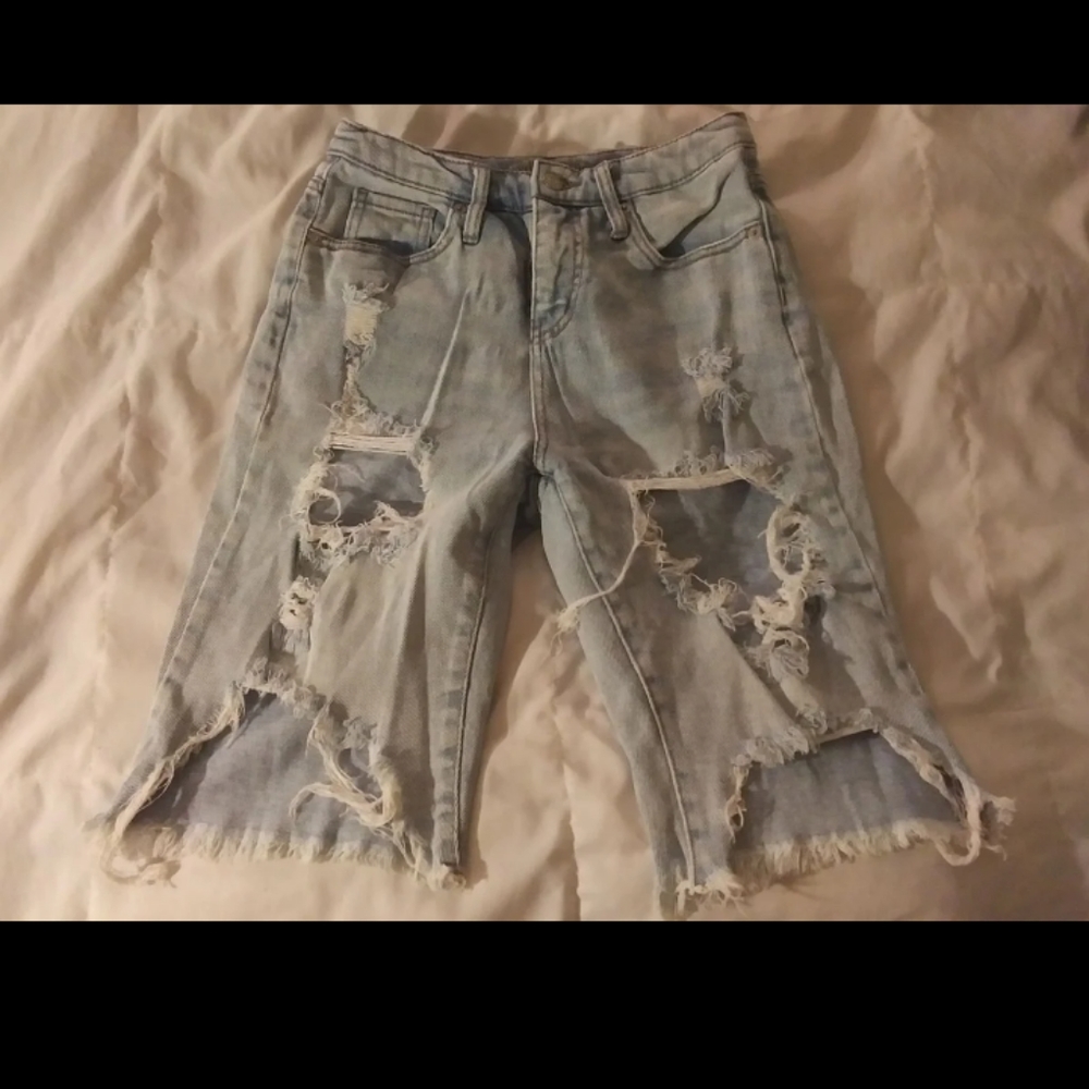 Ripped Shorts